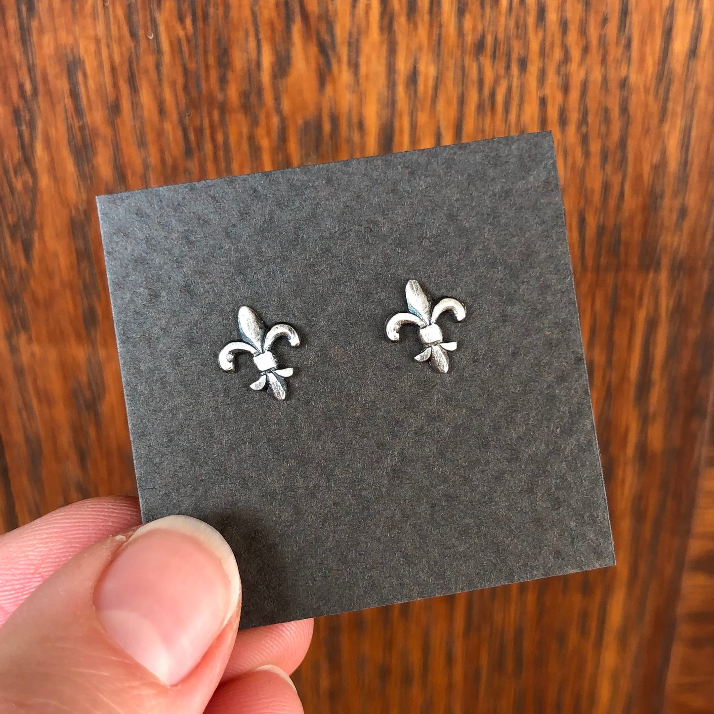 Fleur de lis Stud