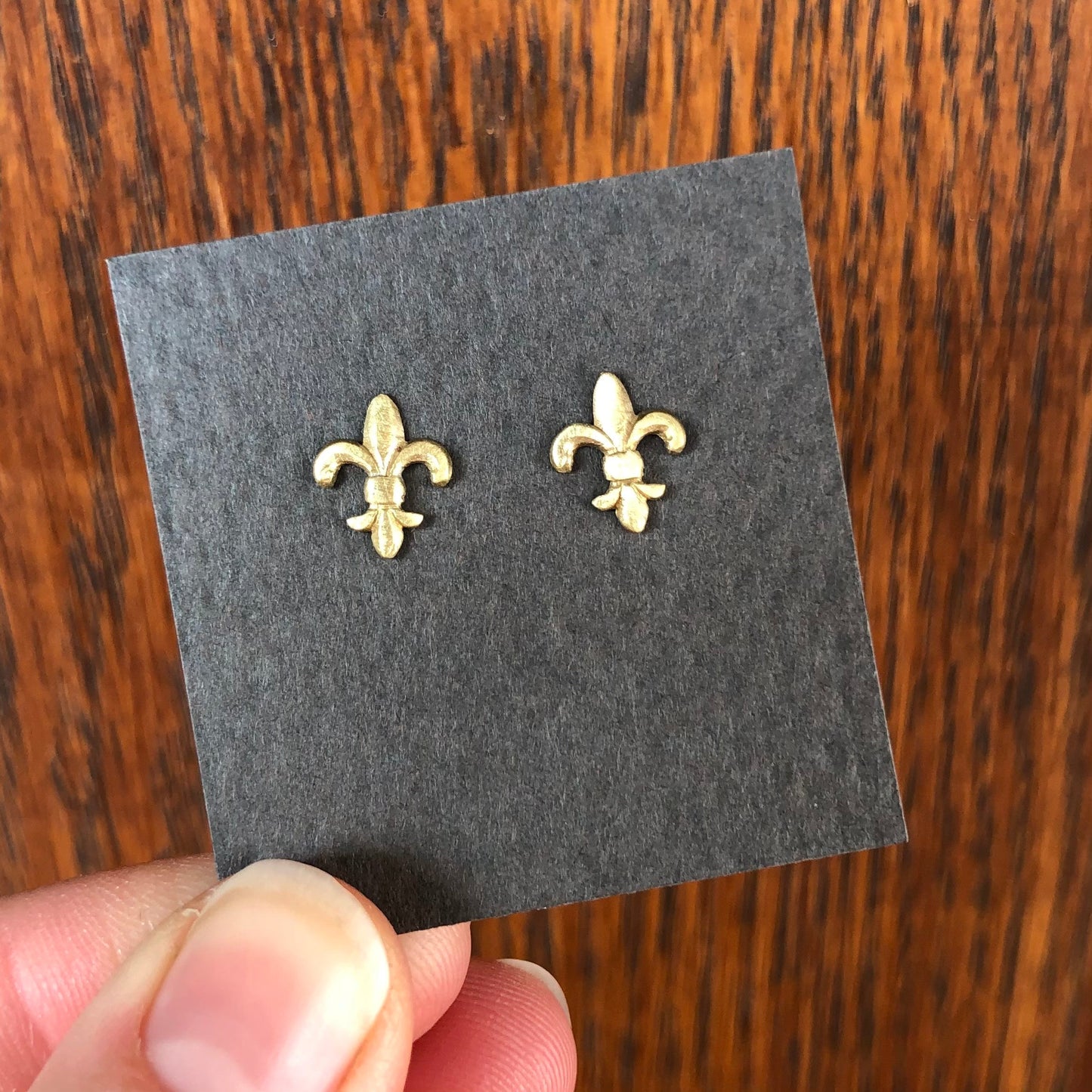 Fleur de lis Stud