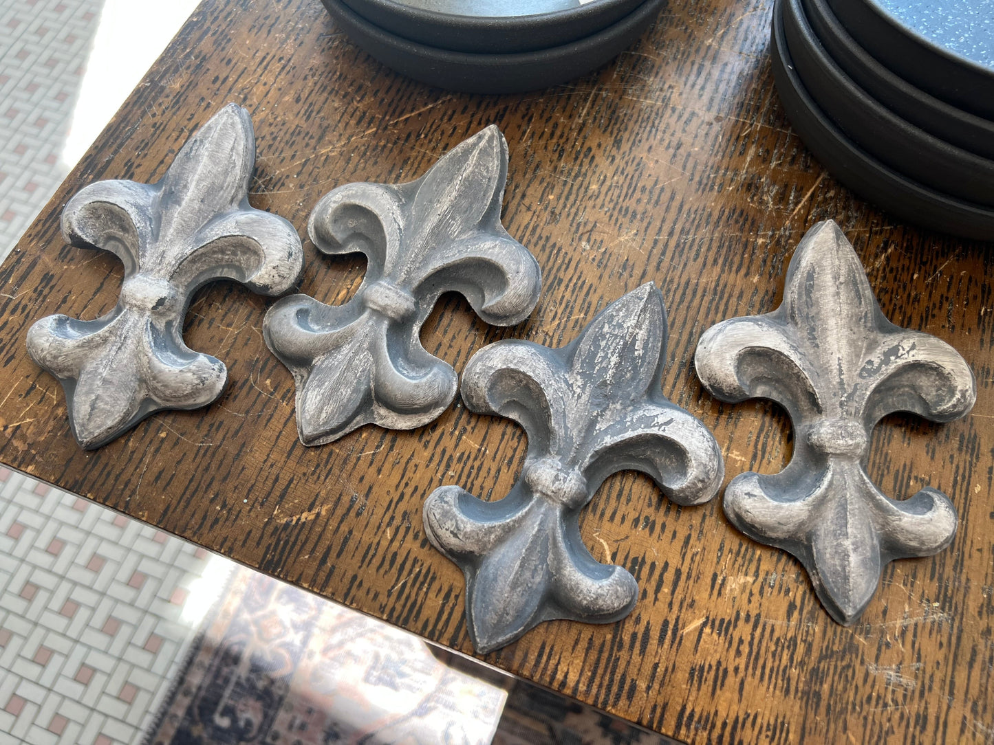 Fleur de Lis Plaque