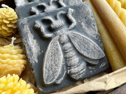 Bee Plaque