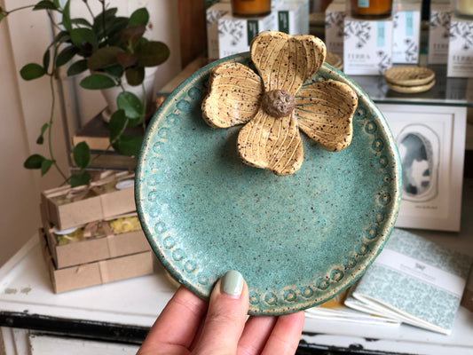 Dogwood Flower Plates - Turquoise