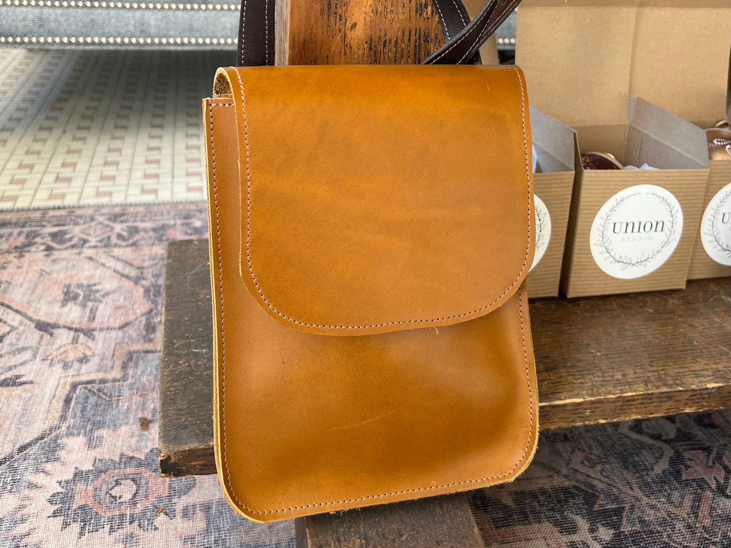 Dana Shoulder Bag - Tan